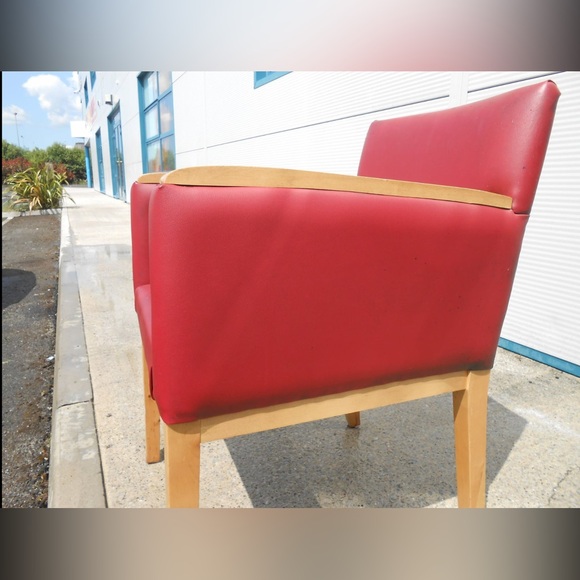 Dragon Juice all natural Liquid soap
2 - 32oz spray containers (1/2 gal total) - Picture 8 of 16